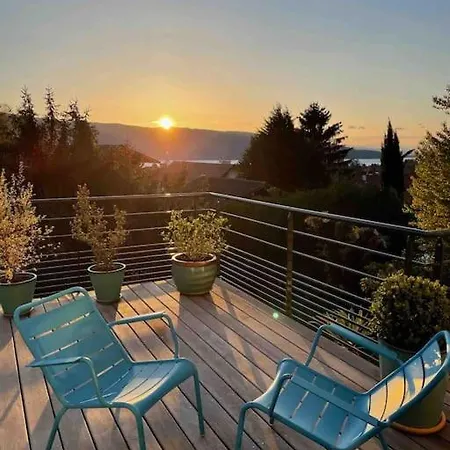 Maison De 220m2 Vue Et Chateau منتون - سانت - برنارد