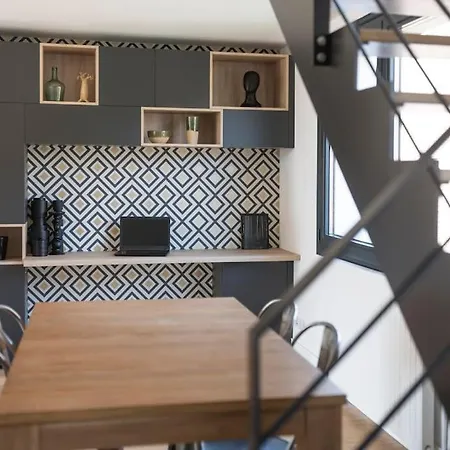 Maison De 220m2 Vue Et Chateau