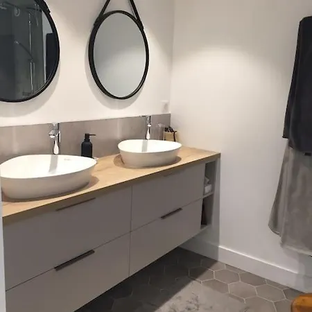Maison De 220m2 Vue Et Chateau